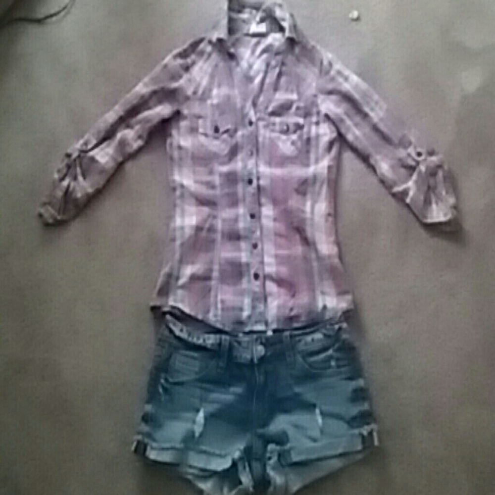 Plaid shirt & stone wash short shorts